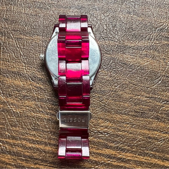 ❌SOLD❌ FOSSIL Pink Watch - Picture 3 of 8